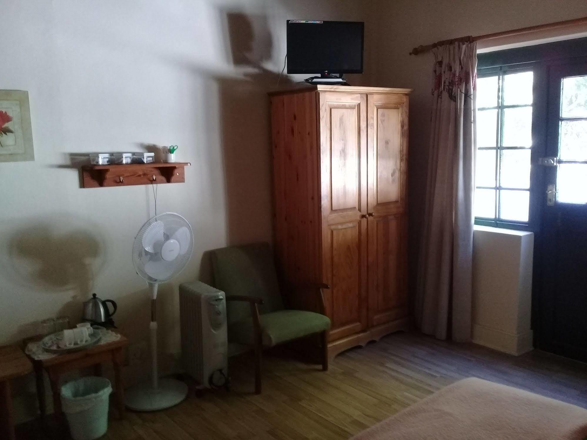 Koo Karoo Guest Lodge And Self Catering Montagu Eksteriør bilde